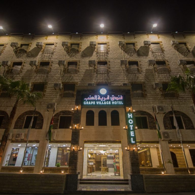 Grape Village Hotel 3 star